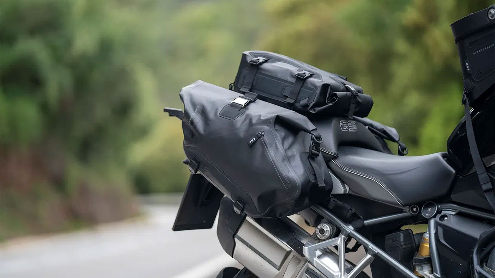 Με αυτόν τον τρόπο, η LS2 δημιουργεί μια ολοκληρωμένη σειρά που καλύπτει διαφορετικά σενάρια χρήσης, από την καθημερινή μετακίνηση έως τα ταξίδια.