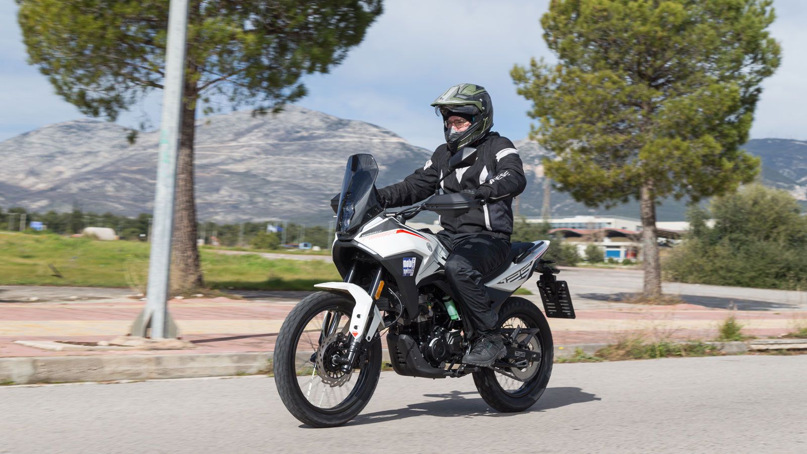 Το Morbidelli T125X έρχεται να παίξει έναν ιδιαίτερο ρόλο μέσα στην οικογένεια Τ, φέρνοντας έναν πιο ευέλικτο και «υβριδικό» χαρακτήρα στην κατηγορία.