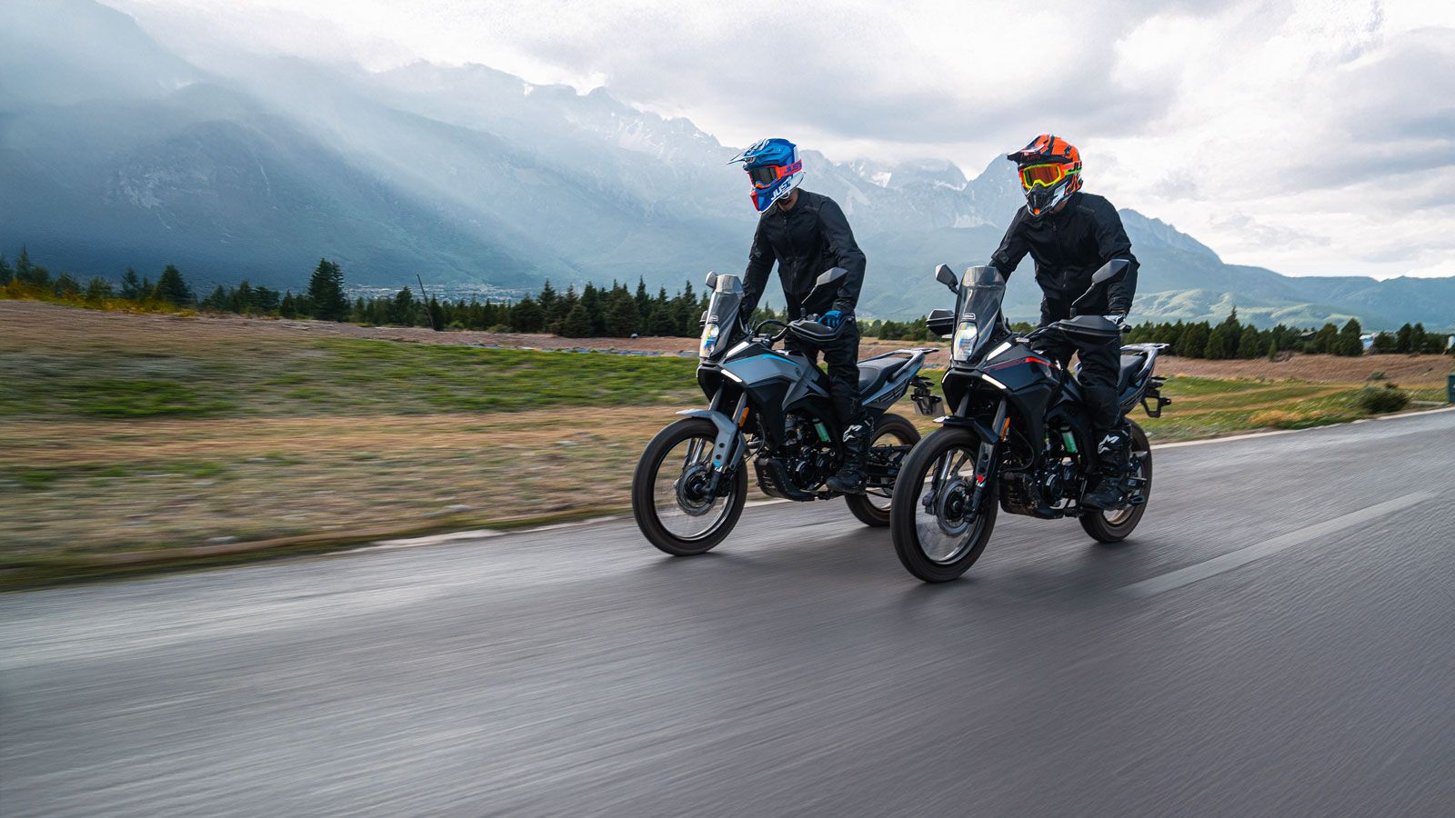  Δεν πρόκειται για ένα απλό αστικό παπί ή commuter, αλλά για μια μοτοσυκλέτα 125cc που έχει σχεδιαστεί ώστε να κινείται με άνεση τόσο στην πόλη όσο κα