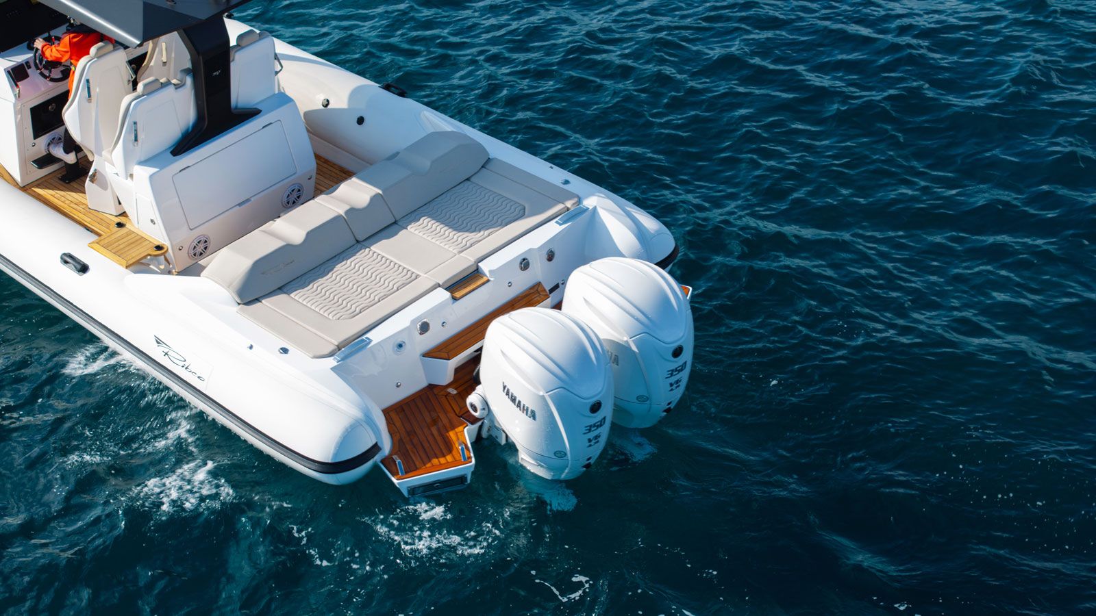 Porsche, Yamaha και Ribco Marine σε μια κοινή παραγωγή.