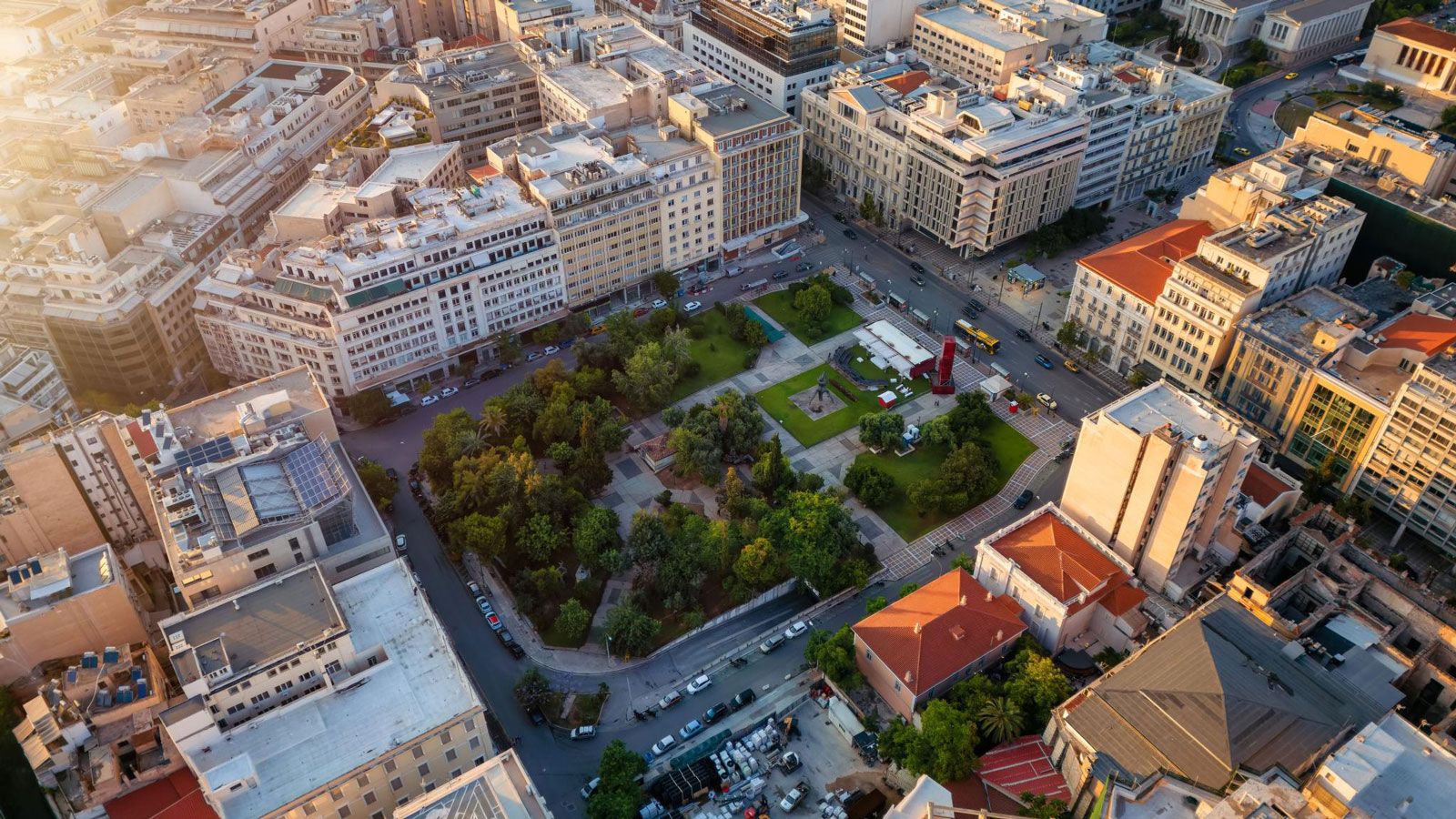 Σύμφωνα με τη διοίκηση της ΔΑΕΜ Α.Ε., οι τιμές δεν έχουν καμία σχέση με τις αντίστοιχες των ιδιωτικών χώρων στάθμευσης. Παράλληλα εφαρμόζεται ευνοϊκή 