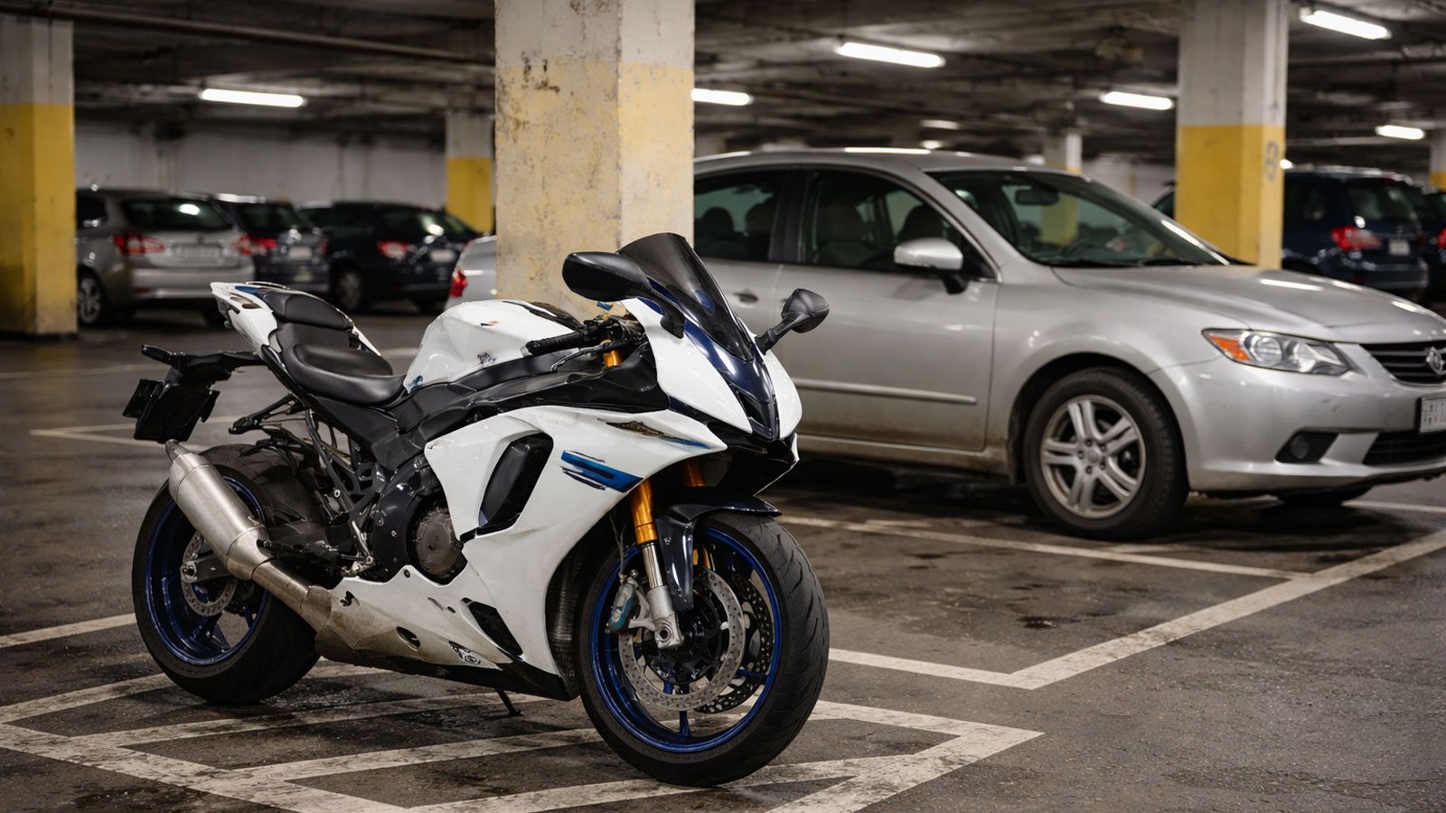 Σήμερα λειτουργούν τρεις βασικοί δημοτικοί χώροι στάθμευσης: στη Βαρβάκειο Αγορά, στην Πλατεία Κλαυθμώνος και στην Πλατεία Κοτζιά. Το πάρκινγκ της Πλα