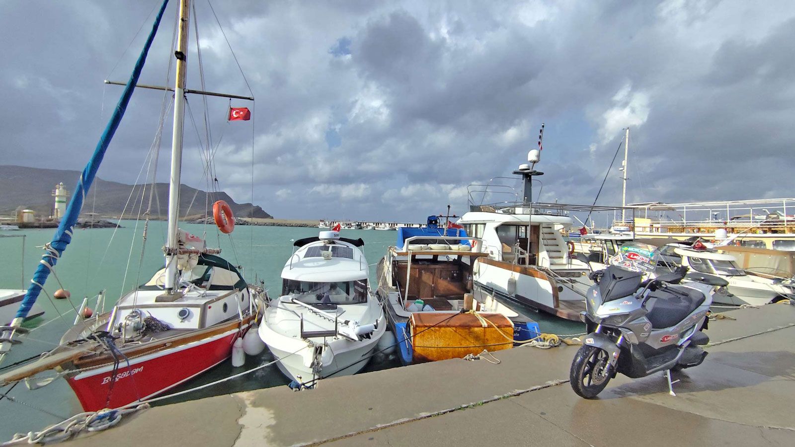 QJMOTOR IMBROS 2026 - Στο λιμάνι του Κάστρου Ίμβρου