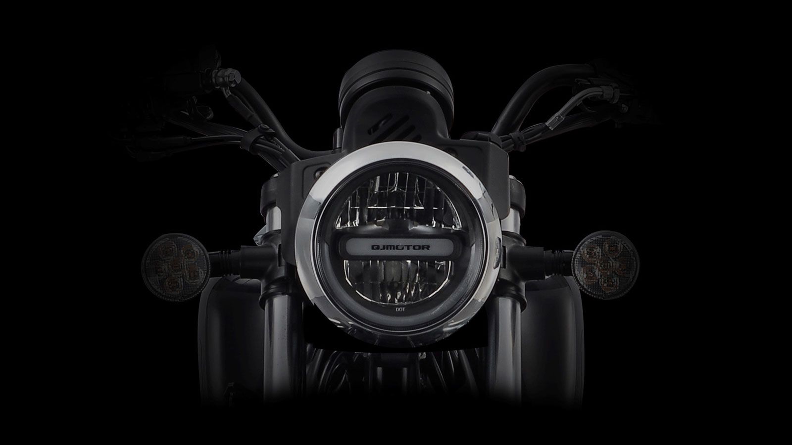 Μπροστινό ρετρό φανάρι μοτοσυκλέτας. Το μικρό ρετρό αλήτικο «τέρας» αυτονομίας με τιμή 2.695 ευρώ!