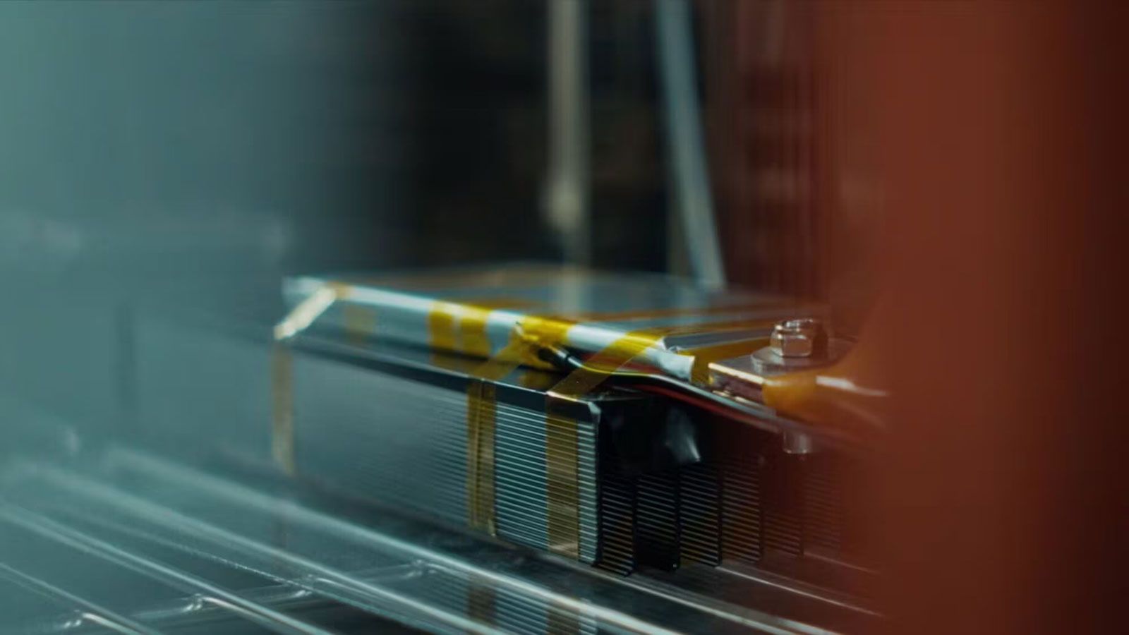 Η φινλανδική εταιρεία Donut Lab δημοσίευσε νέα στοιχεία από ανεξάρτητες δοκιμές της μπαταρίας στερεού ηλεκτρολύτη (solid-state battery) που αναπτύσσει