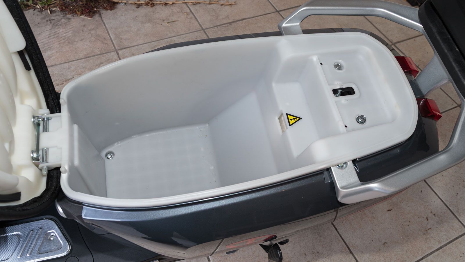 TailG F55