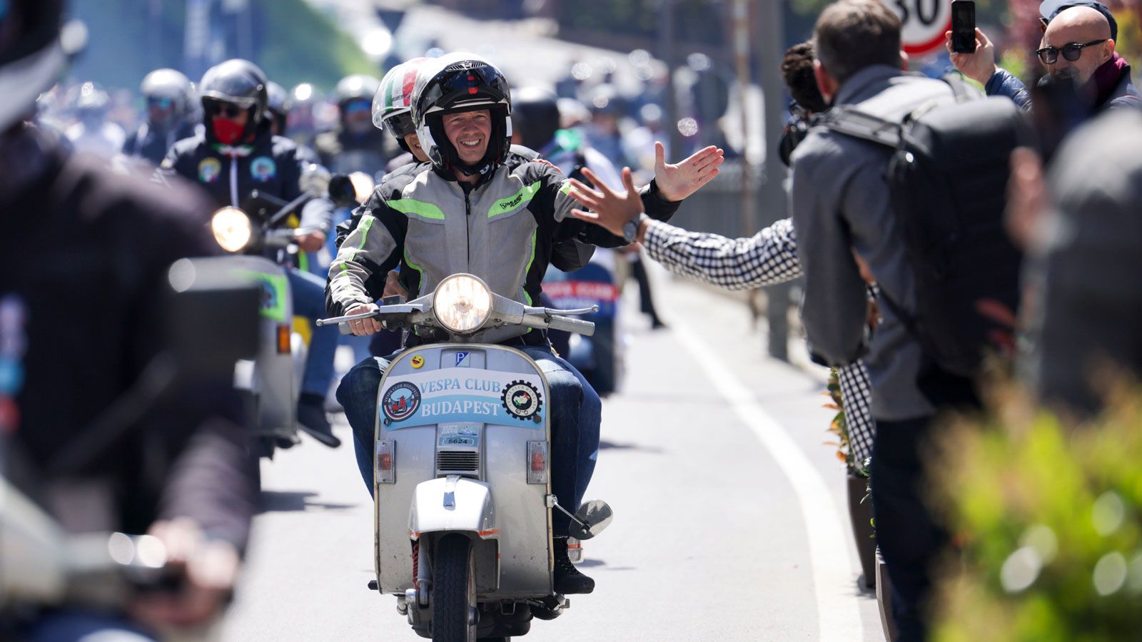 Το Foro Italico μετατρέπεται σε ένα τεράστιο Vespa Village