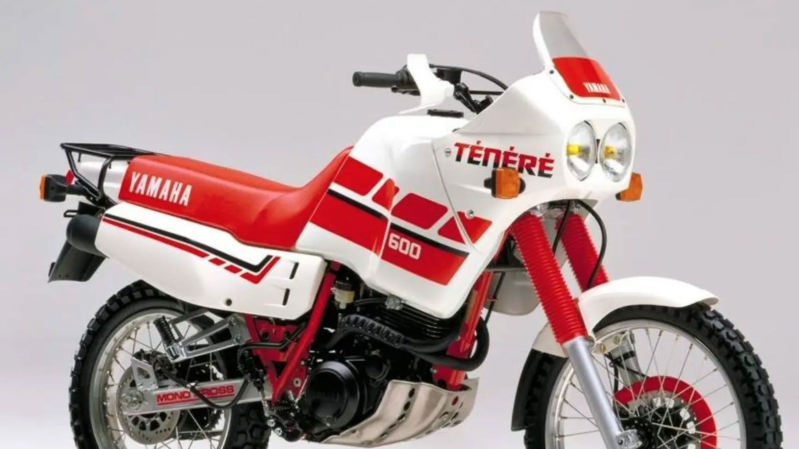 Το 1989 η Yamaha αποφάσισε να αλλάξει εντελώς κατεύθυνση παρουσιάζοντας την Yamaha XTZ750 Super Ténéré. Η μοτοσυκλέτα αυτή άφησε πίσω τ