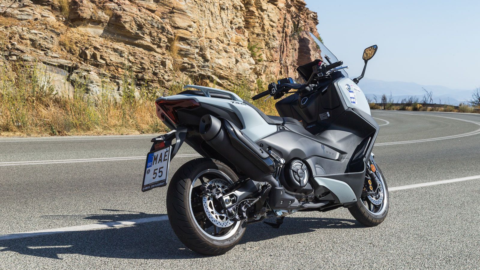 Yamaha TMAX Tech Max 2025 - Test