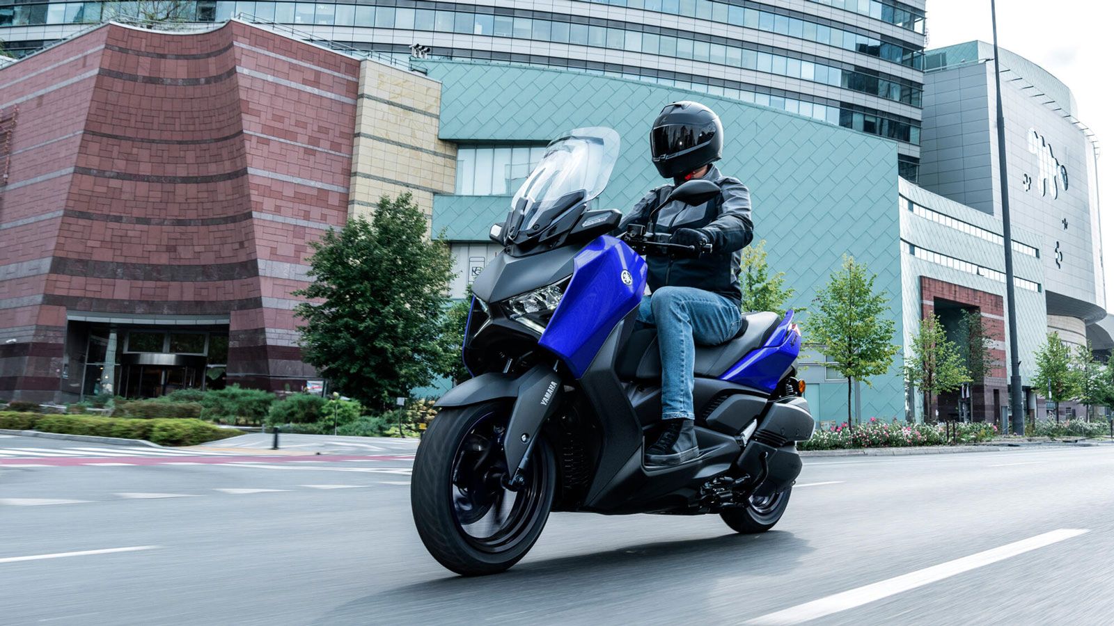 Yamaha XMAX 300 με νέα μειωμένη τιμή!