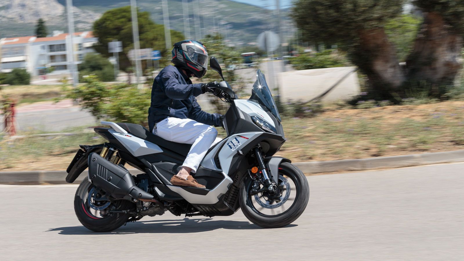 Aprilia SR GT 400 - Test