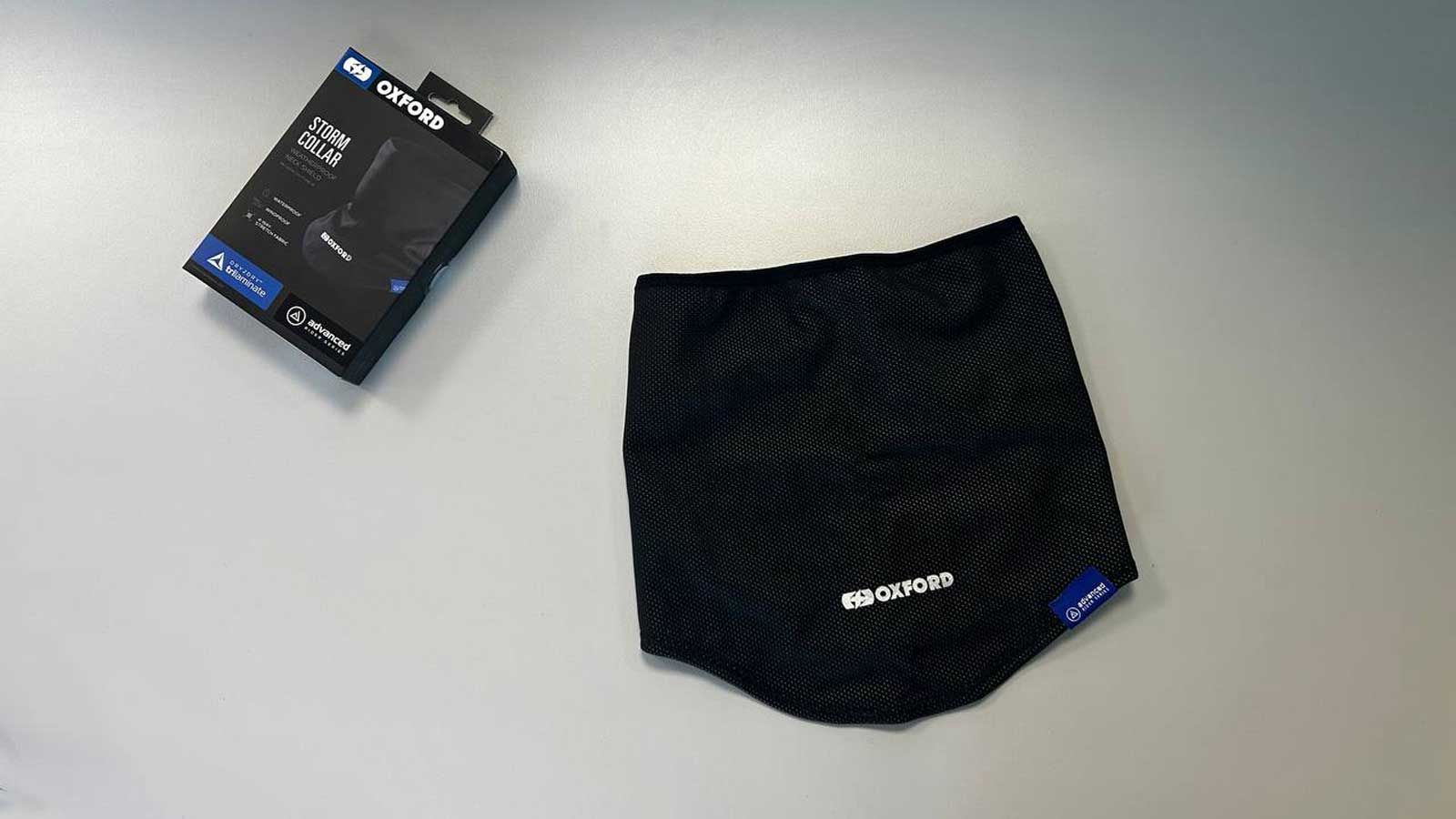 Η λαιμουδιέρα με την αδιαβροχοποιητική μεμβράνη.