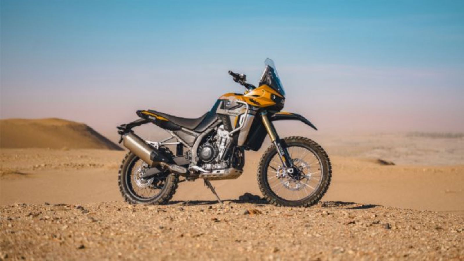 KOVE 800X Rally: Το σκληροπυρηνικό χωμάτινο σε νέα κατεβασμένη τιμή