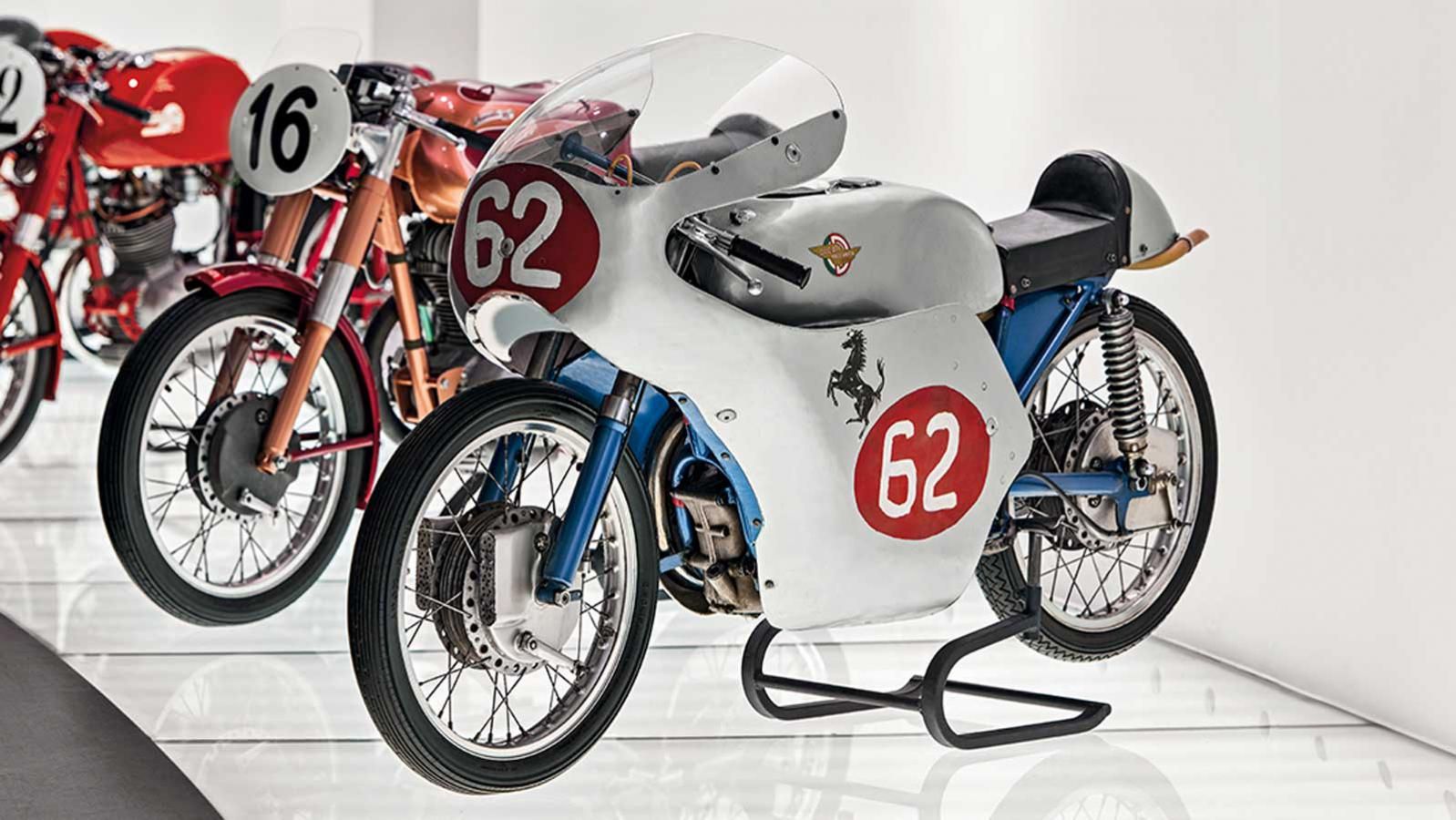 Από το Desmo στο V4: Οι τεχνολογίες που έκαναν την Ducati να ξεχωρίζει