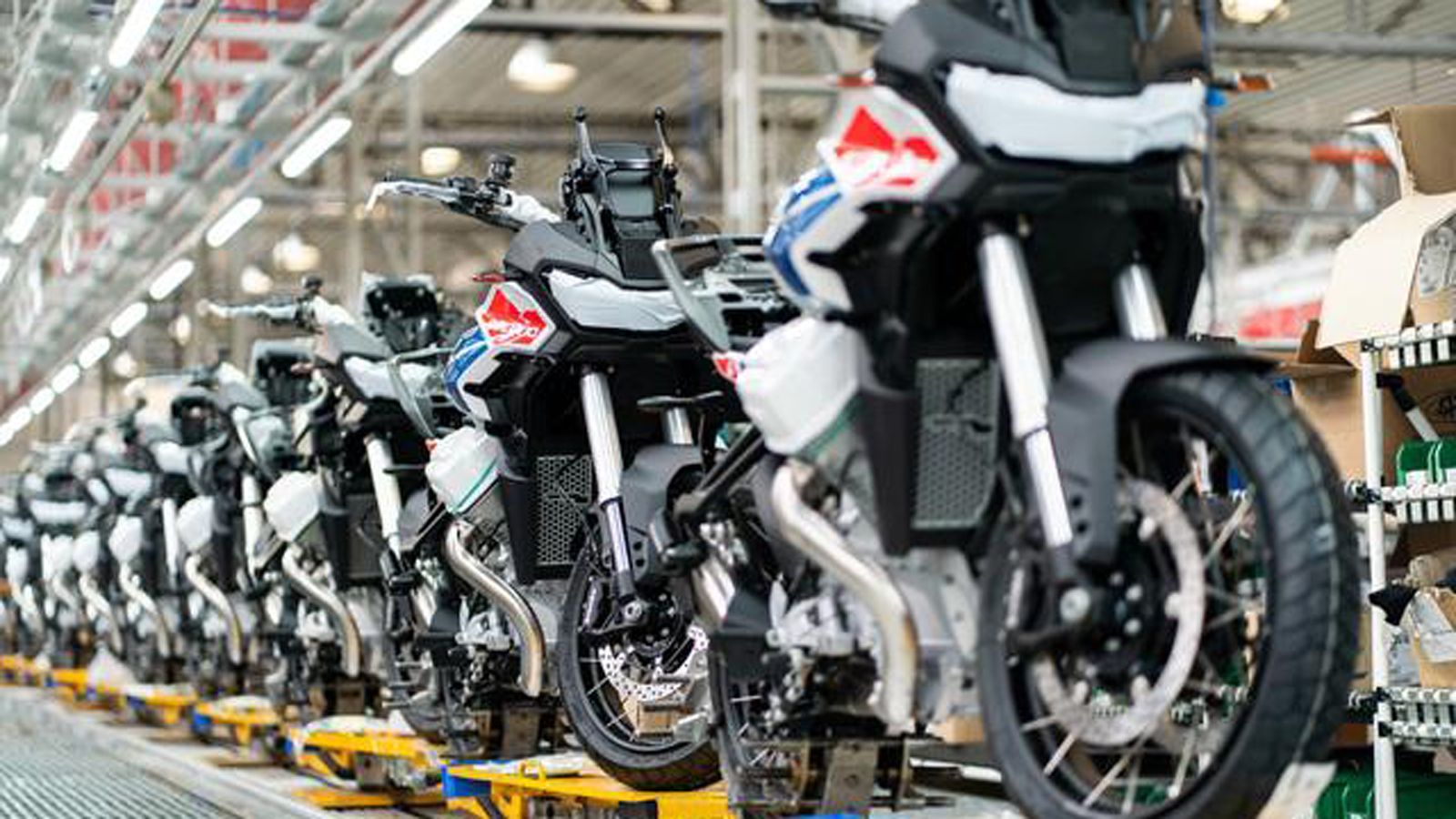 105 χρόνια Moto Guzzi: Το εργοστάσιο του μέλλοντος και η νέα εποχή 
