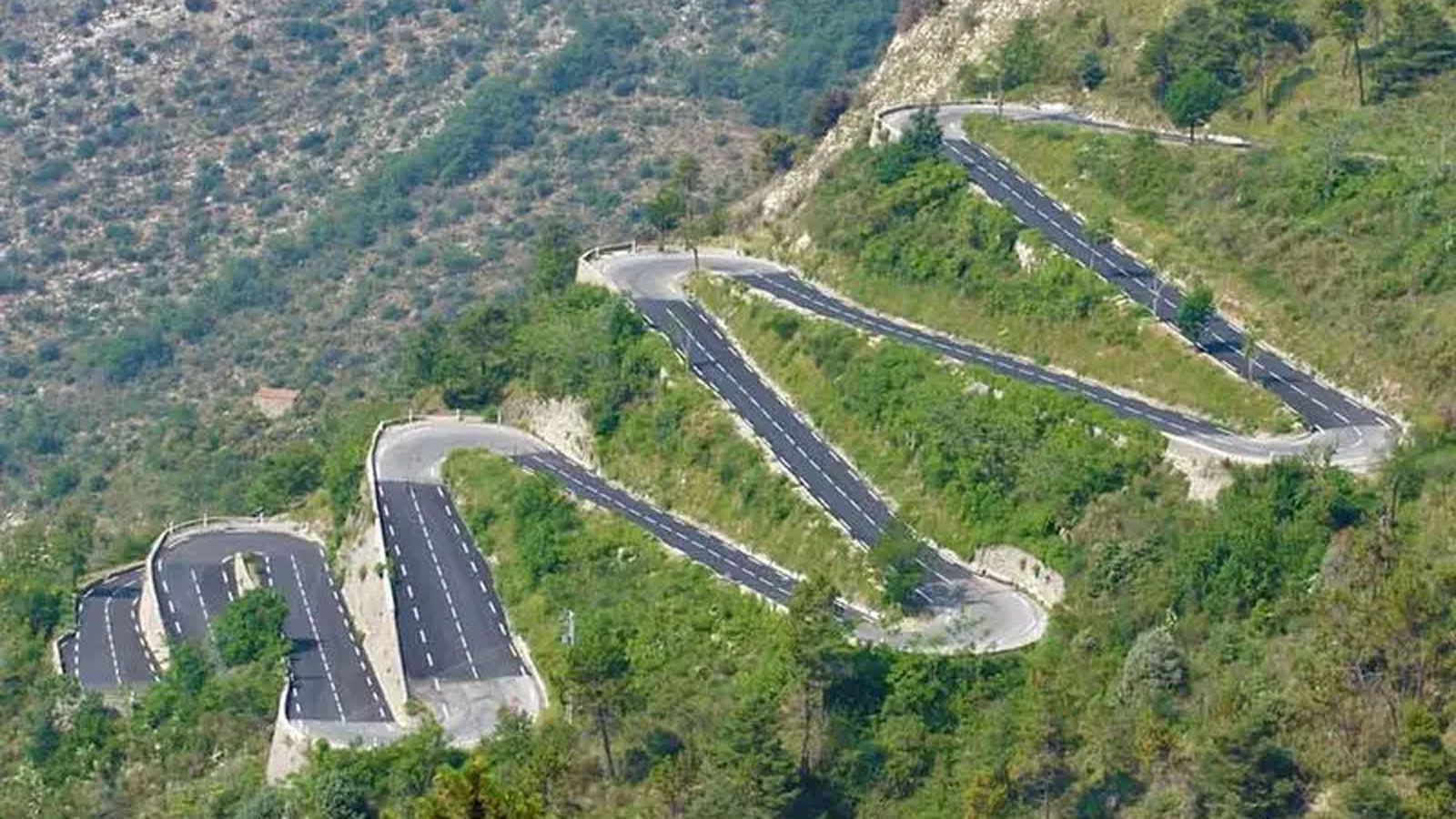 Οι φουρκέτες είναι από τα πιο απαιτητικά σημεία μιας ορεινής διαδρομής. 