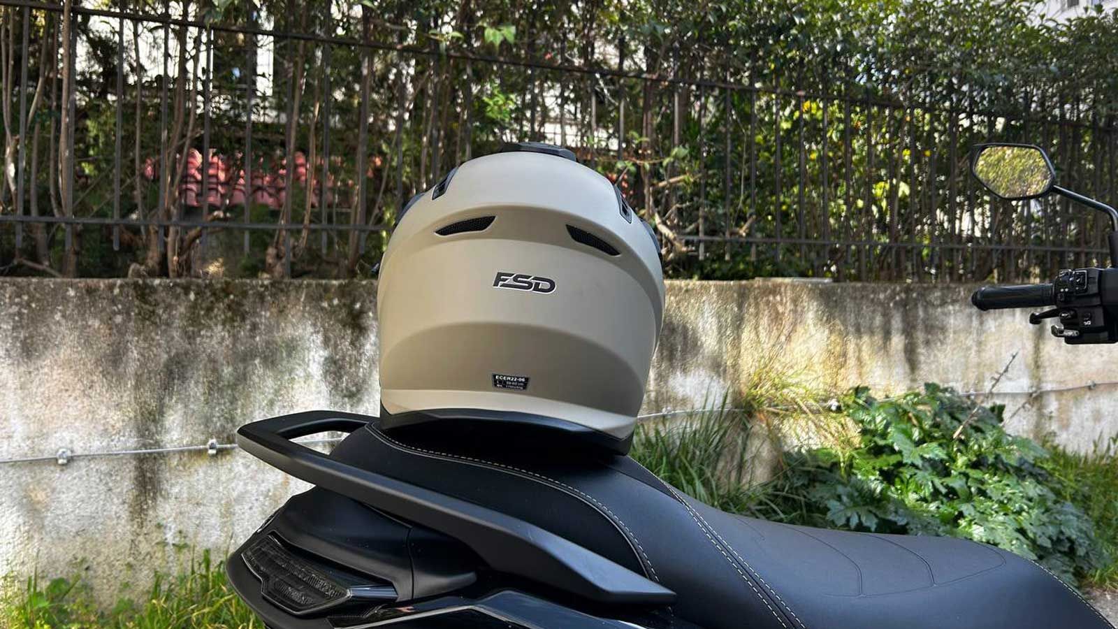 Οι απορροές αέρα στο πίσω μέρος του FSD 805.