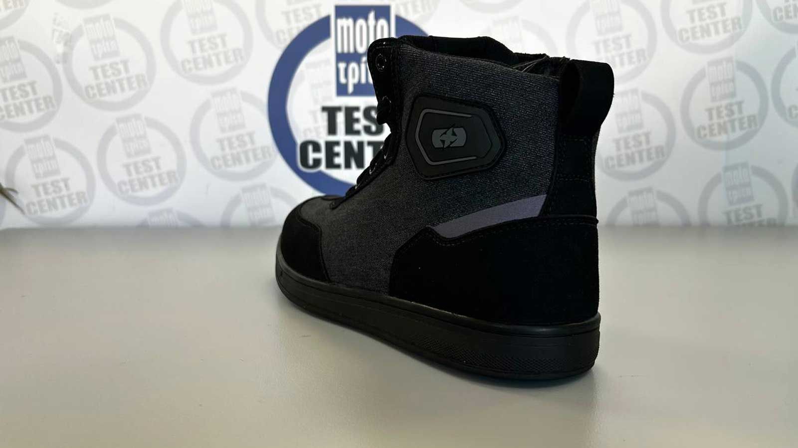 Το Oxford Heist διαθέτει προστασία επιπέδου 1 στον αστράγαλο. 