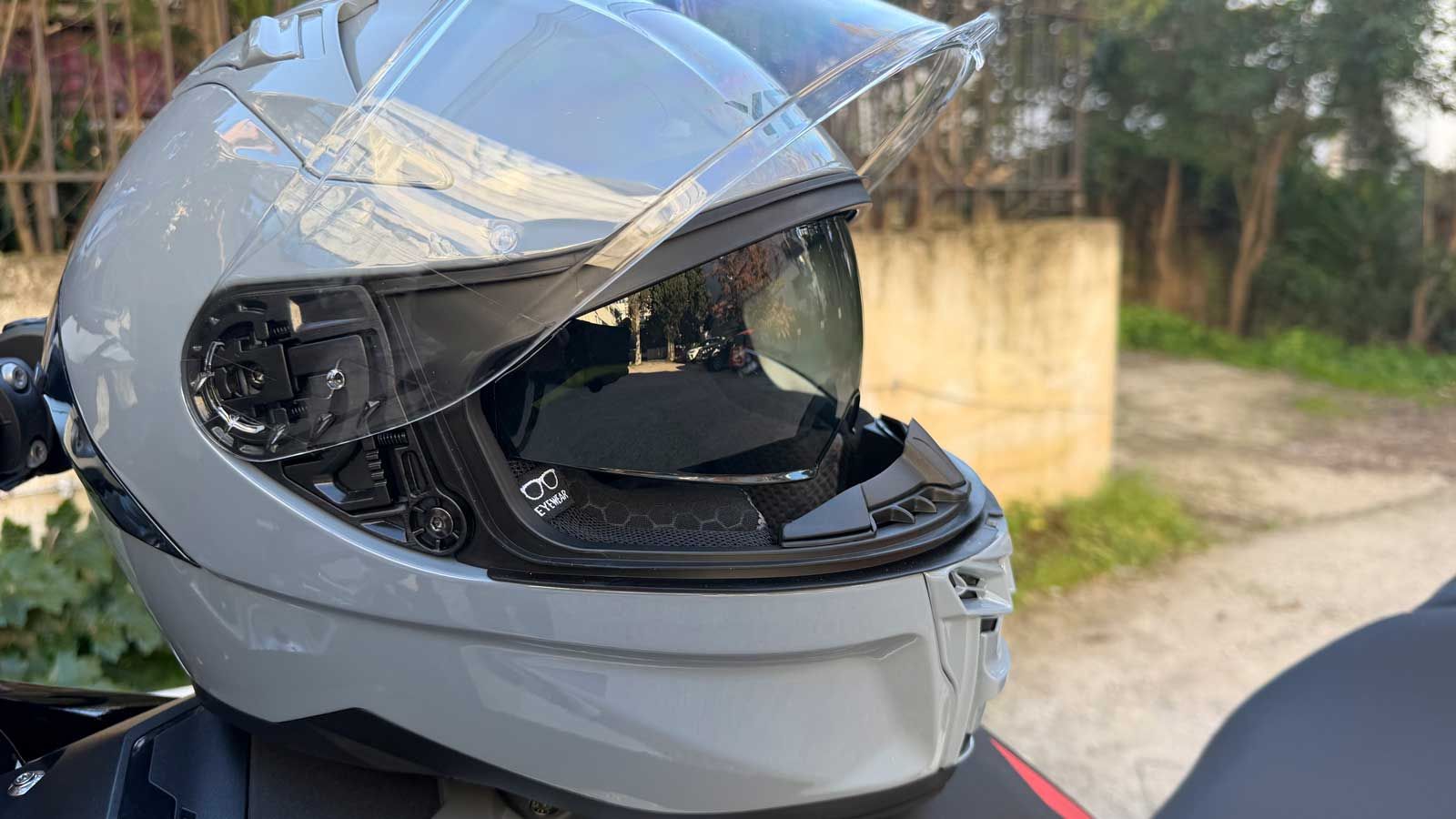 Η εσωτερική φιμέ ζελατίνα στο Yohe 910 SV.