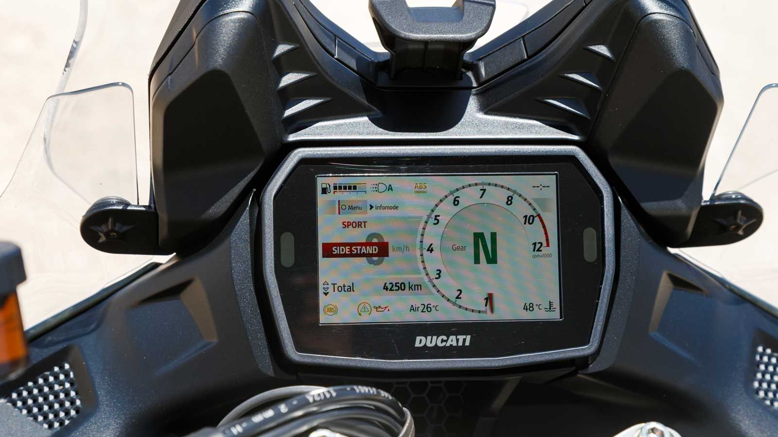 Ducati Multistrada V2: Νέος σχεδιασμός που τιμά τα γονίδια της οικογένειας.