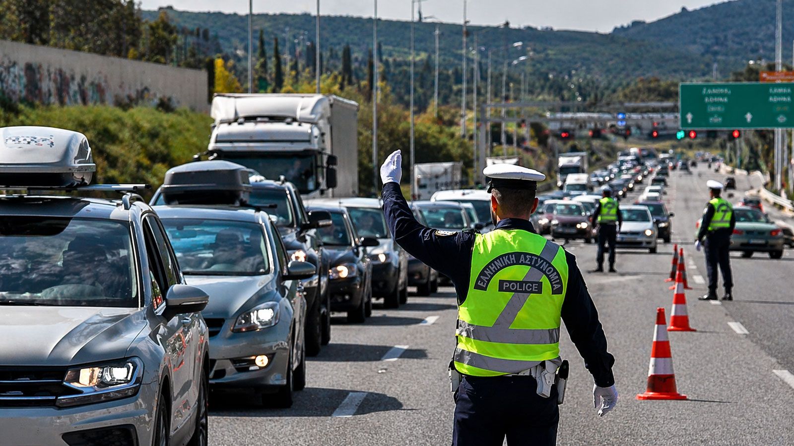 Σε ισχύ τα μέτρα της Τροχαίας για το Πάσχα –  Οι απαγορεύσεις
