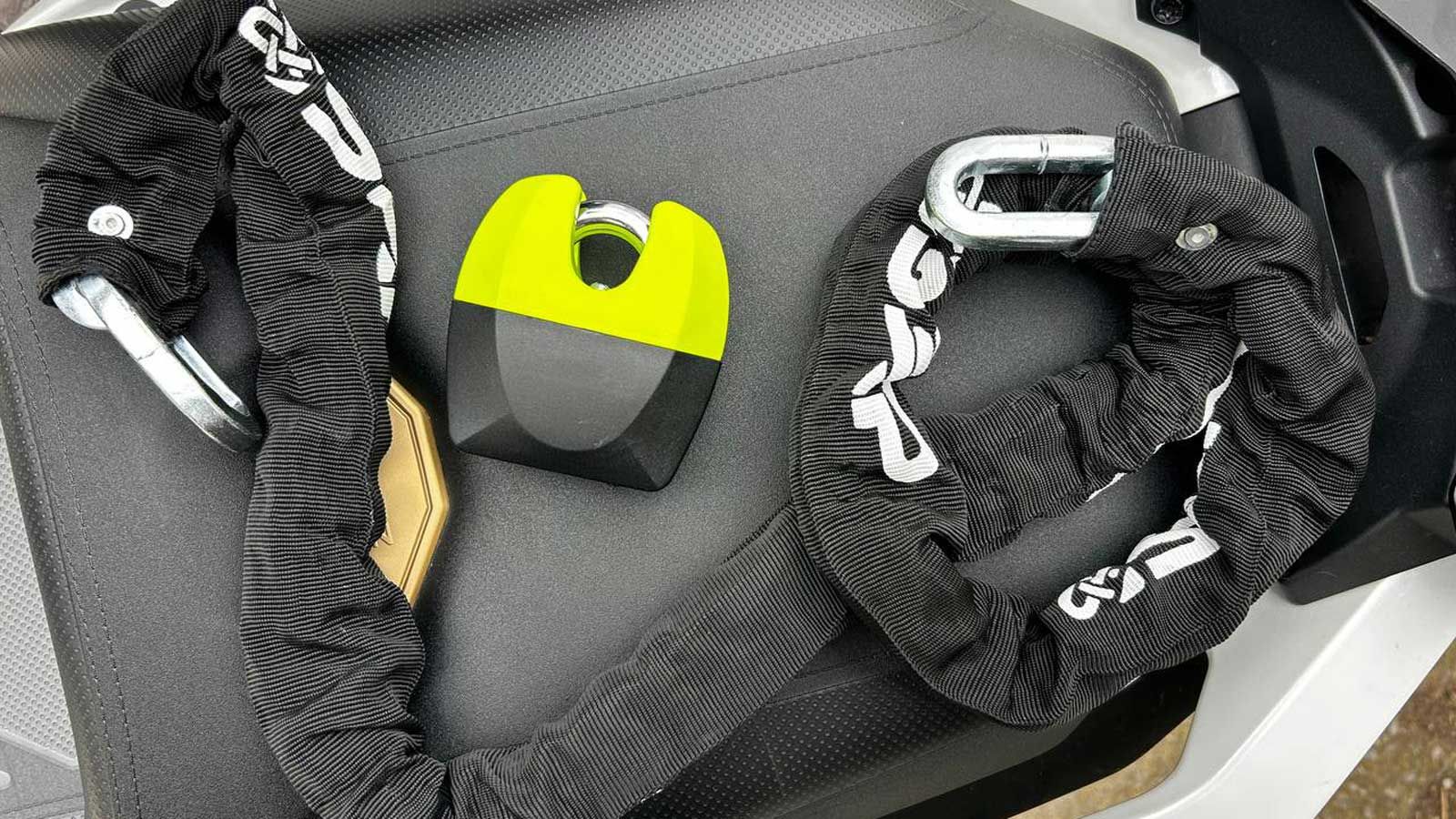 Το λουκέτο μπορεί να χρησιμοπποιηθεί και μόνο του ως κλειδαριά δισκόπλακας.