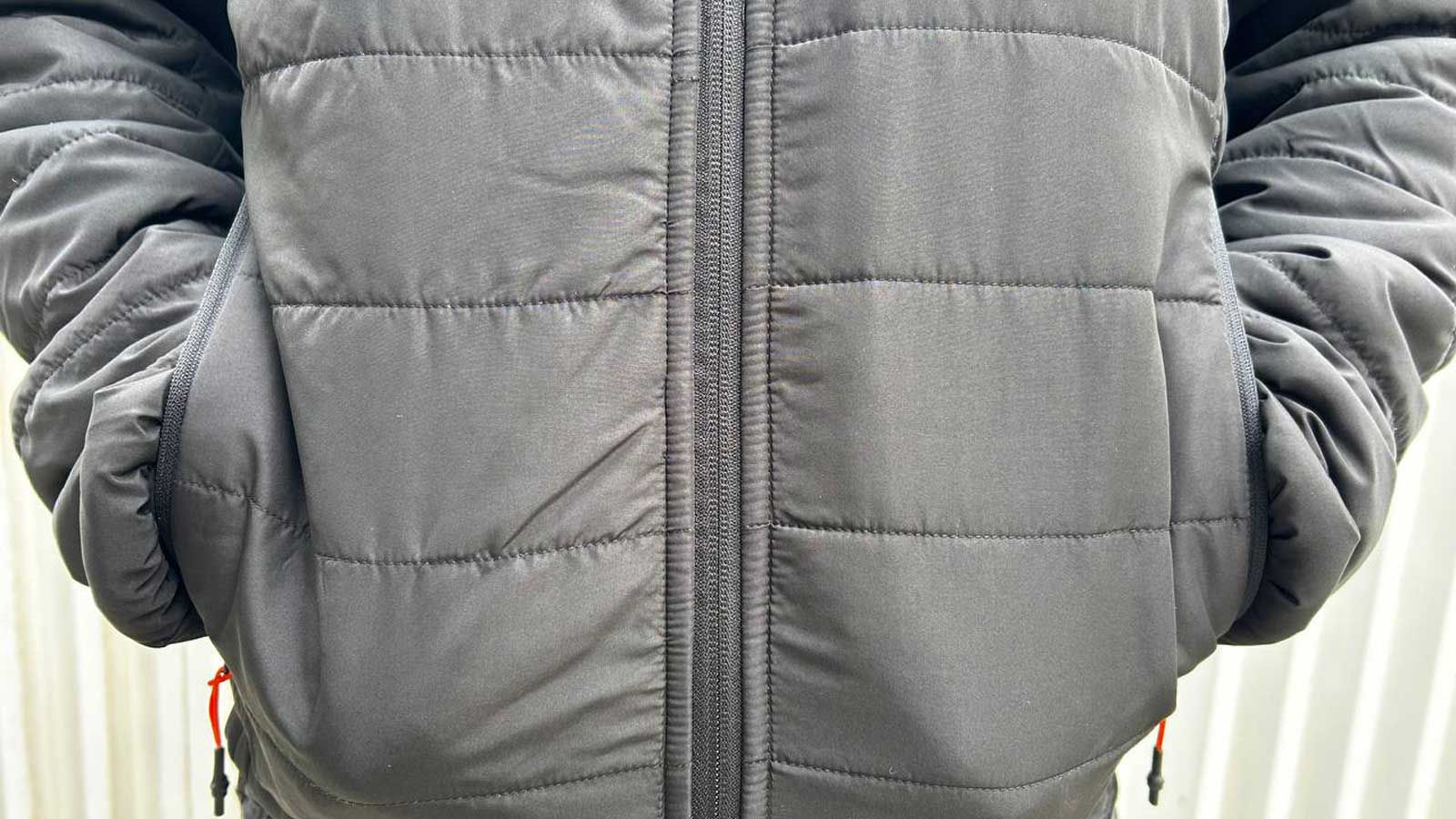 Πλαϊνές τσέπες στο Oxford Atmos Thermo Mid-Layer Puffer