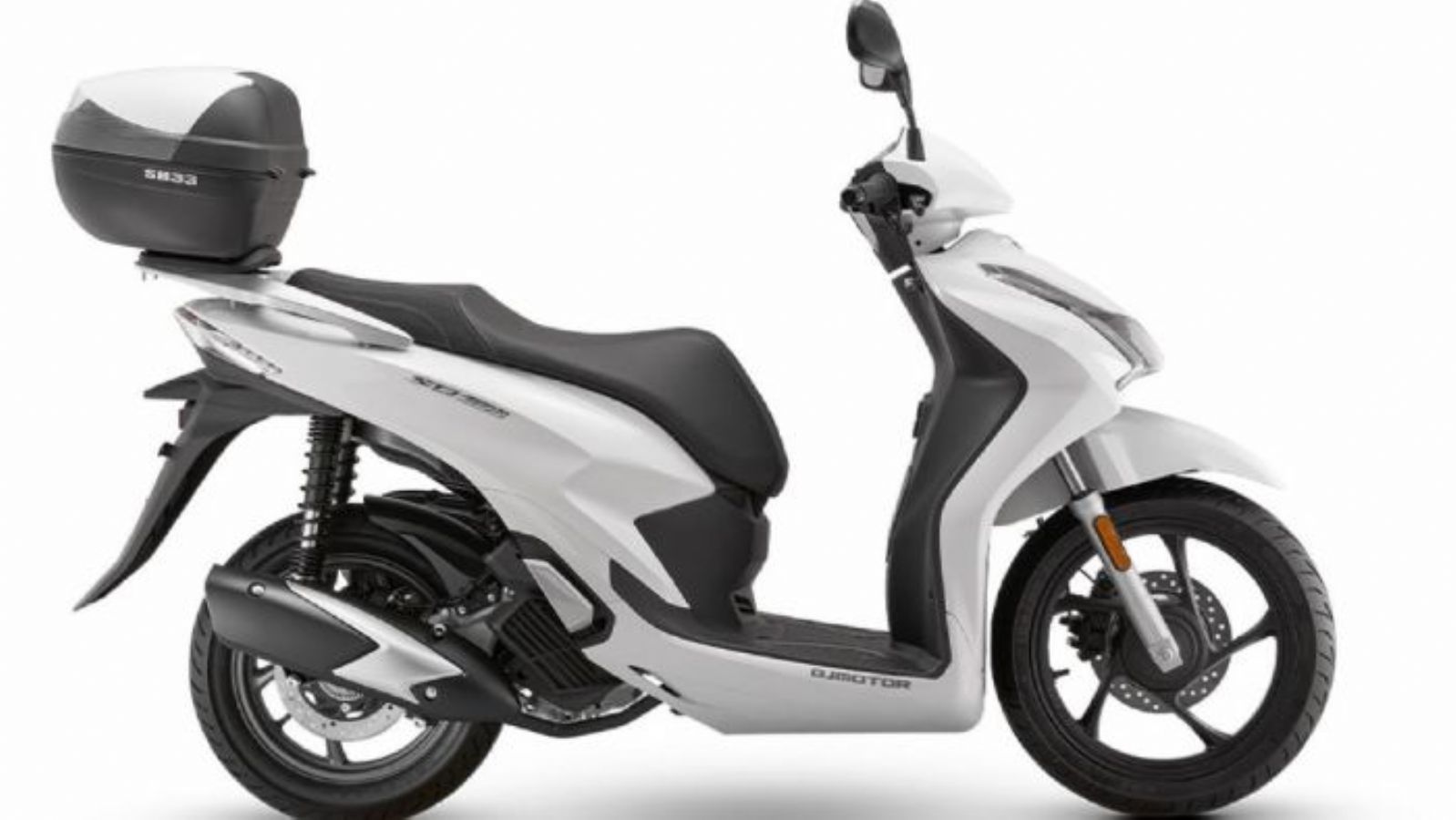 QJMotor SQ 200: 18 ίπποι, Top Box 33 λίτρων και κατανάλωση 2,6 λτ./100 χλμ.