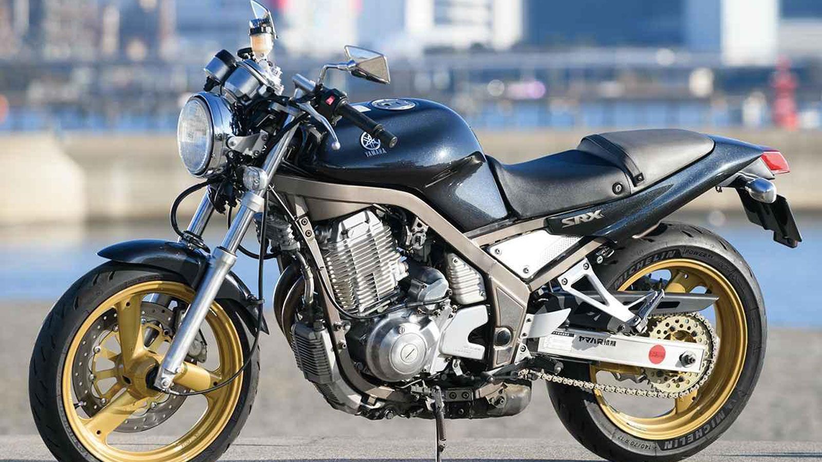 Yamaha SRX 600