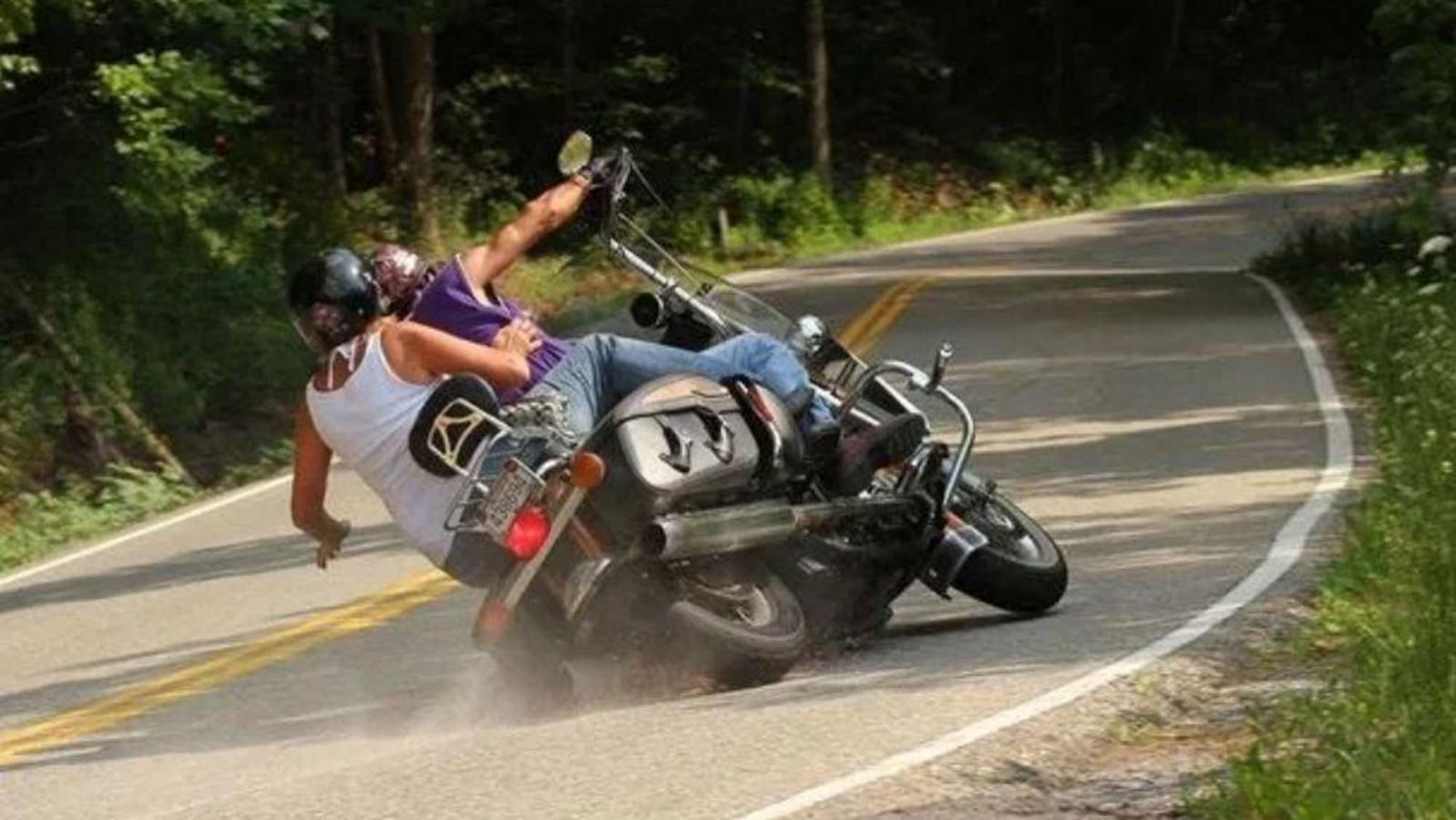 Τρέμει το τιμόνι; Δες τι πρέπει να κάνεις ΑΜΕΣΩΣ για να μη βρεθείς κάτω