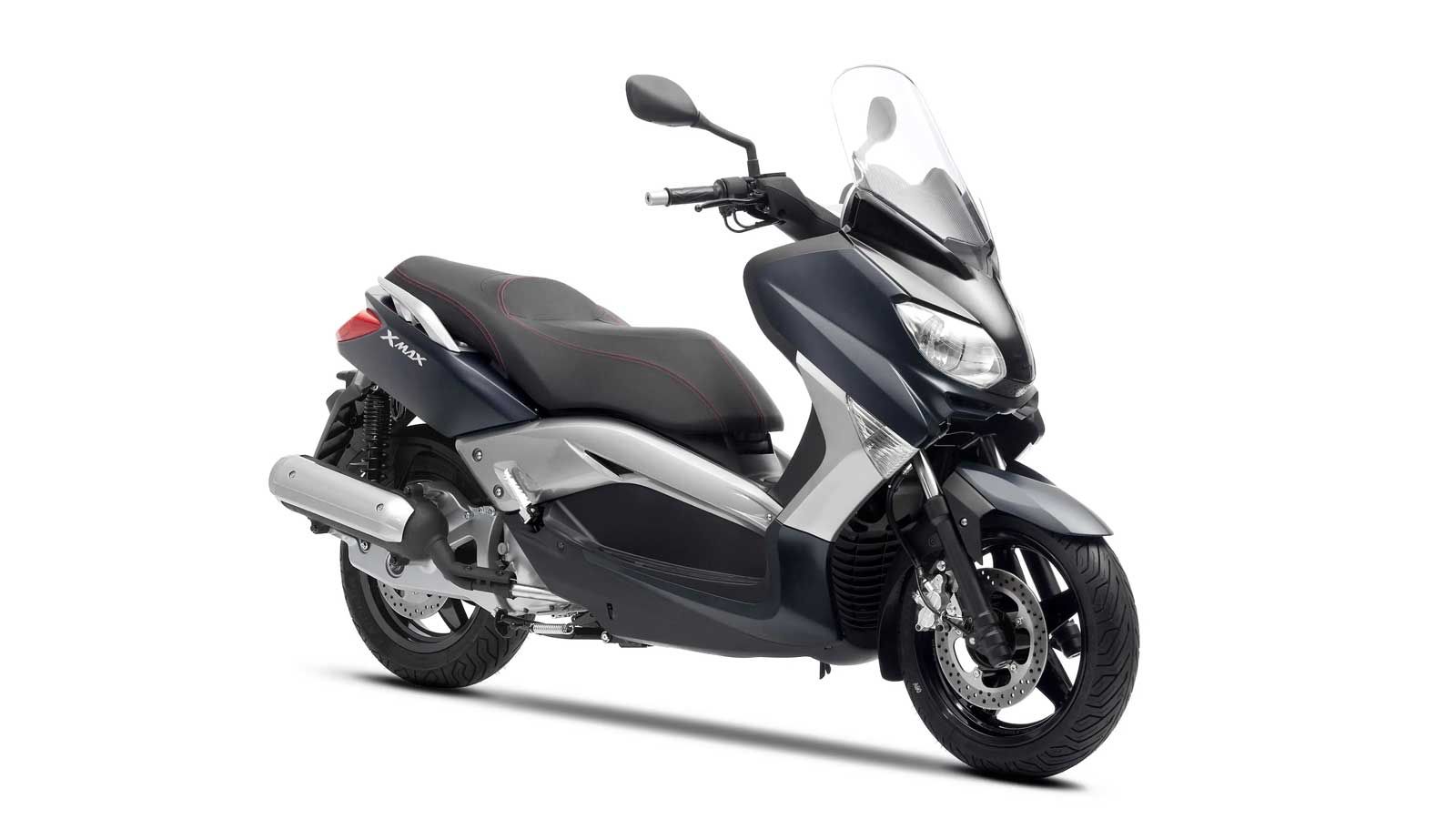 20 χρόνια XMAX: Το premium scooter που μεγάλωσε μαζί με την πόλη