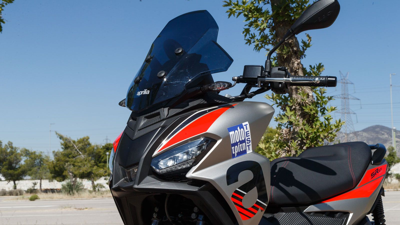 Aprilia SR GT 200 