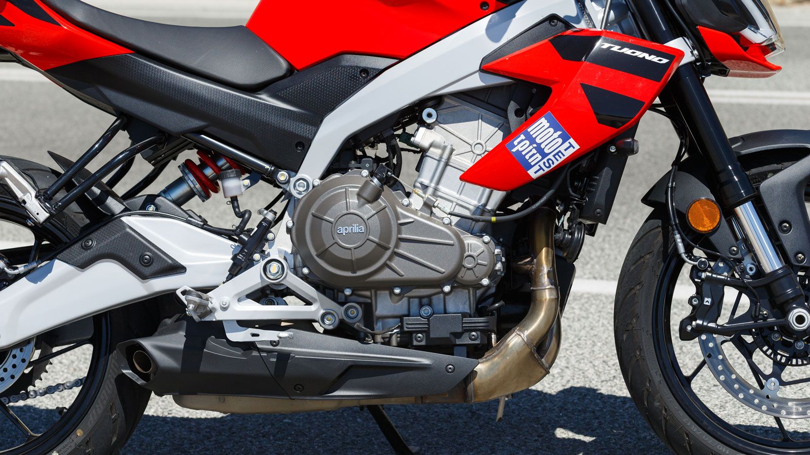 Aprilia Tuono 457