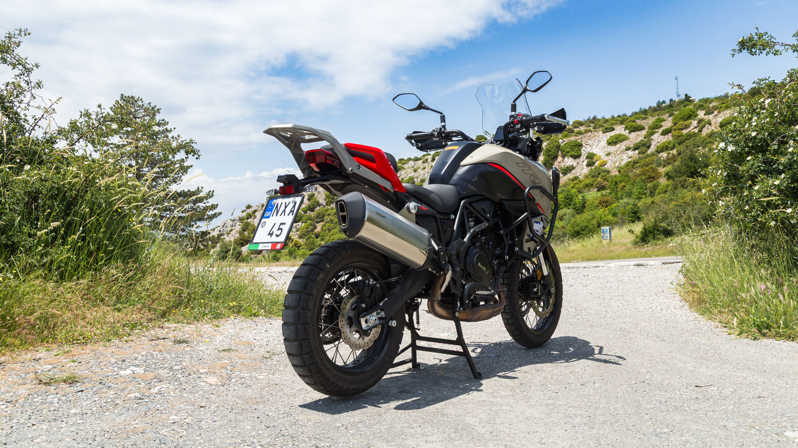 Benelli TRK 702 X