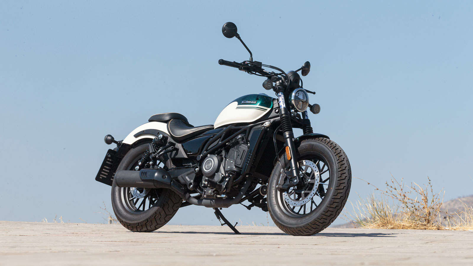 Αποτελεί ιδανική επιλογή για όσους θέλουν να ζήσουν την cruiser εμπειρία με στυλ , ρετρό σχεδιασμό και προσιτή τιμή στα 3.990 ευρώ.