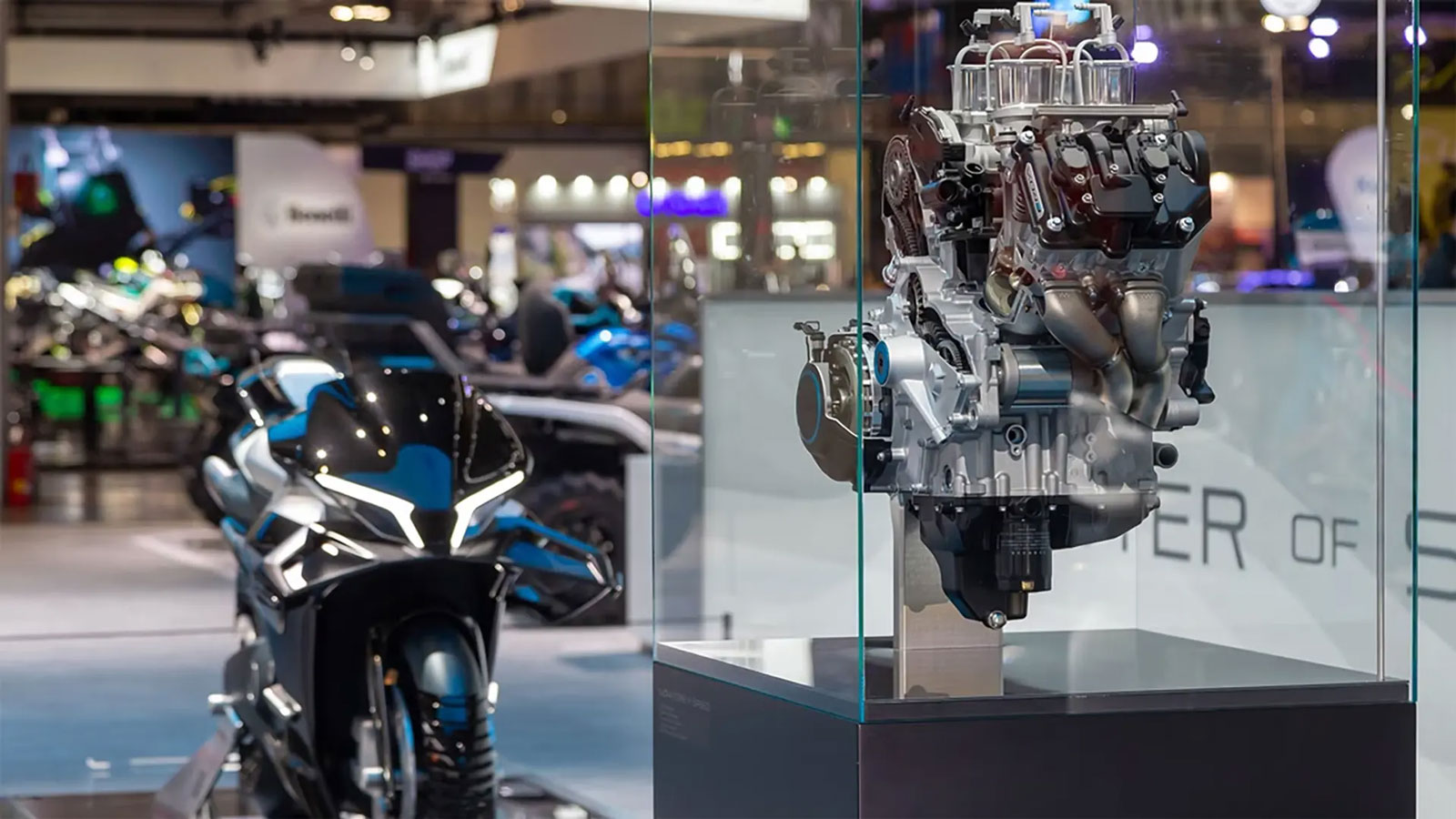 Γιατί οι κινητήρες μοτοσυκλέτας αποδίδουν παραπάνω από τους κινητήρες αυτοκινήτου;