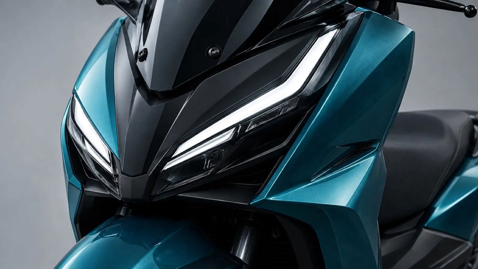 Το μυστηριώδες teaser της CFMOTO δείχνει το εμπρός μέρος ενός scooter