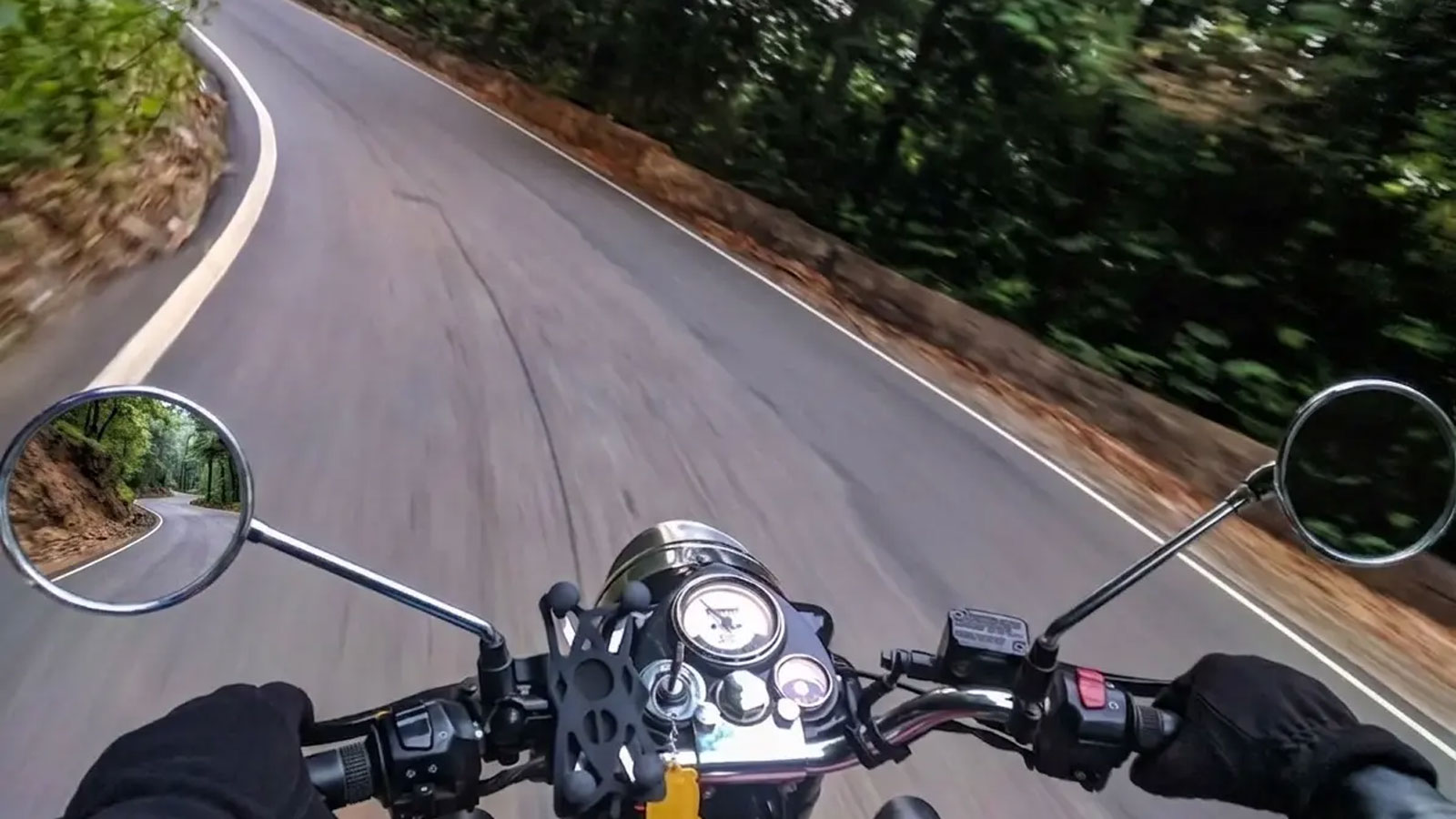 Σχεδόν κάθε αναβάτης έχει ζήσει εκείνη τη στιγμή που μέσα στη στροφή καταλαβαίνει ότι η μοτοσυκλέτα δεν στρίβει όσο πρέπει.