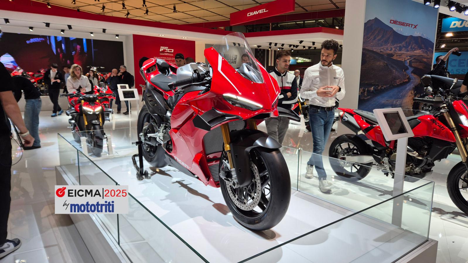 EICMA 2025: Ducati Panigale V4 R 2025 EICMA 2025: Ducati Panigale V4 R 2025