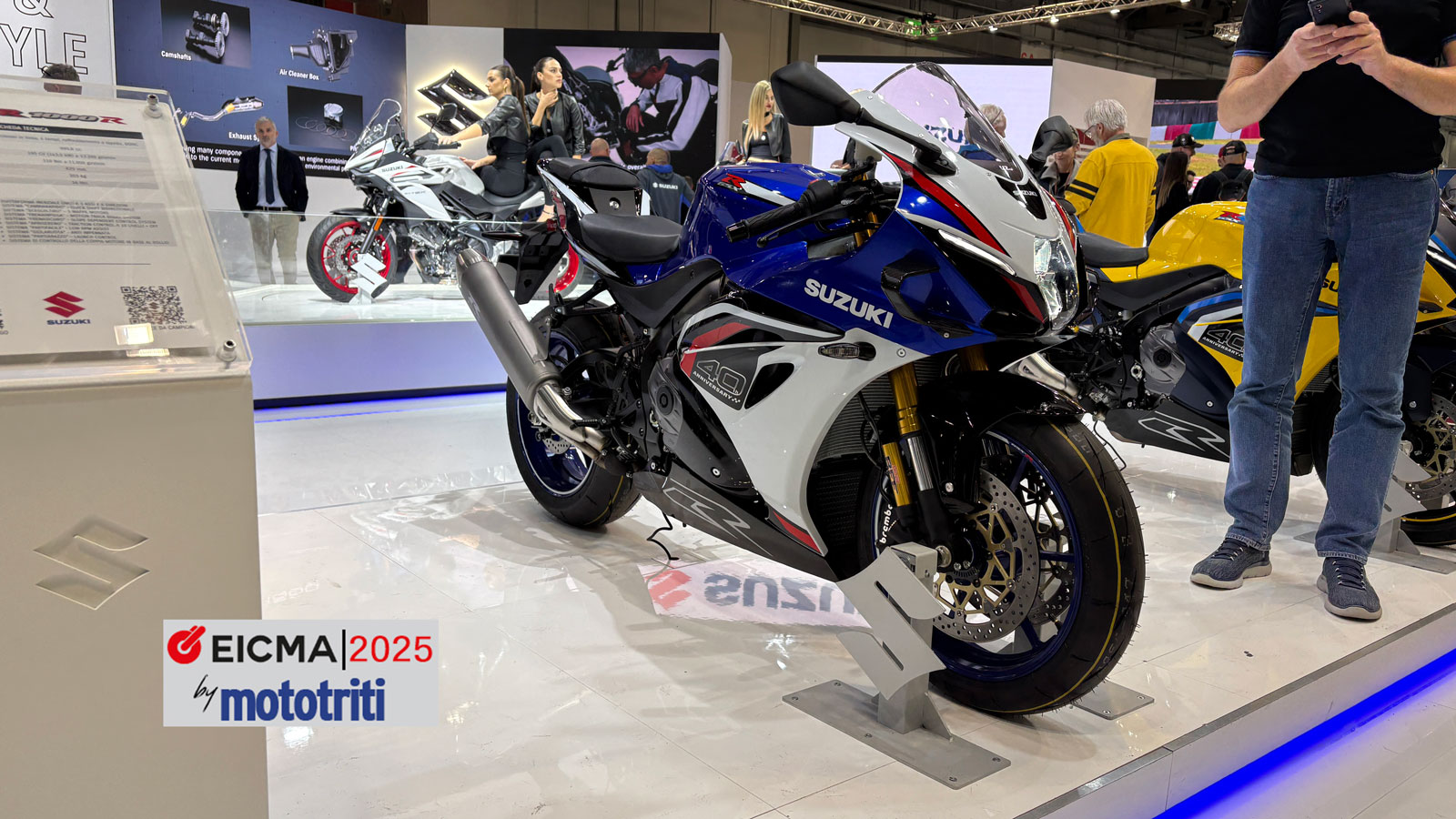 Στην EICMA 2025, η Suzuki έφερε ξανά στο προσκήνιο ένα από τα πιο εμβληματικά της μοντέλα: τη GSX-R1000R. Στην EICMA 2025, η Suzuki έφερε ξανά στο προσκήνιο ένα από τα πιο εμβληματικά της μοντέλα: τη GSX-R1000R.