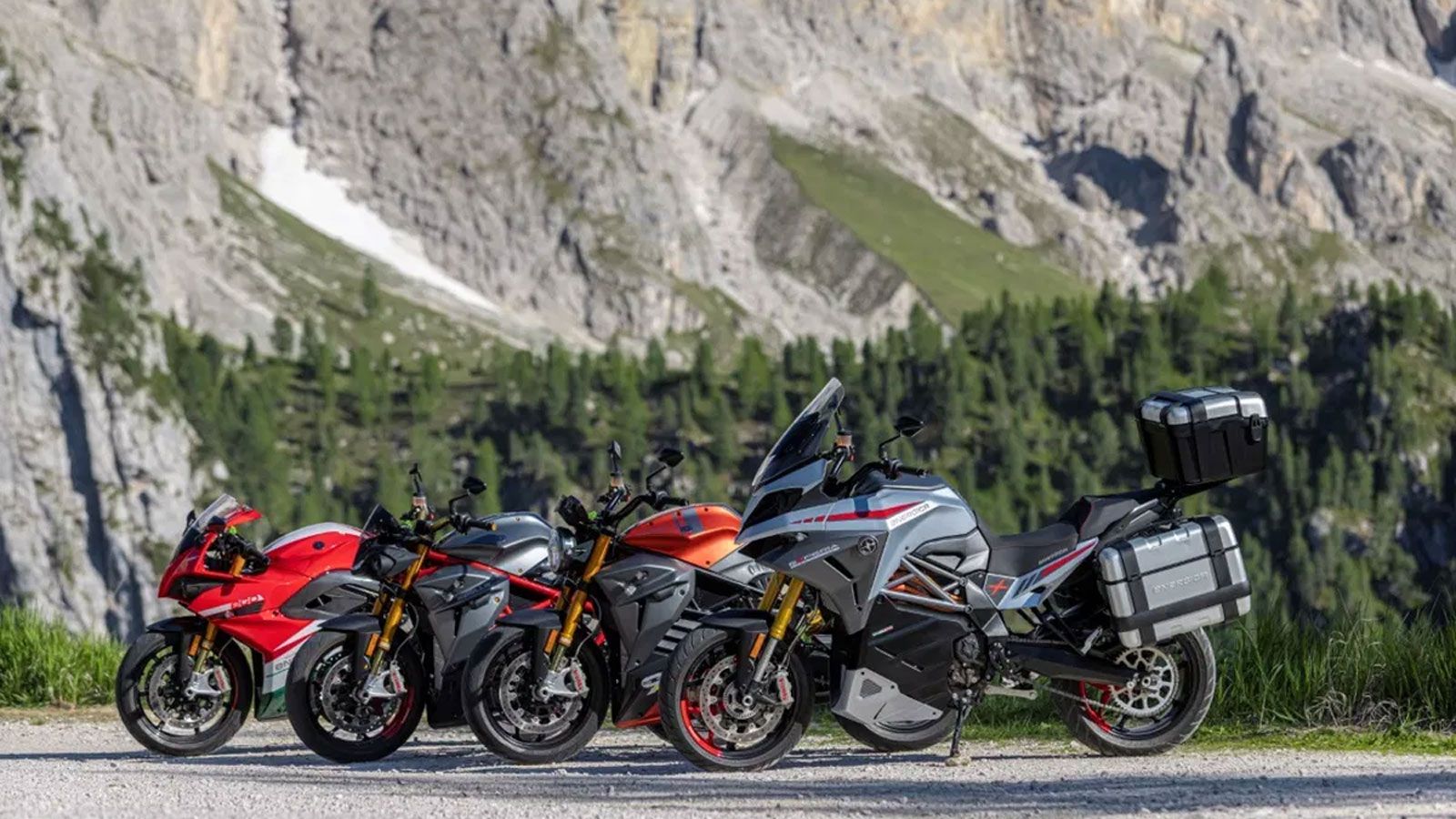 Η Energica, η ιταλική φίρμα ηλεκτρικών μοτοσυκλετών με έδρα τη Μόντενα, ανακοίνωσε ότι εξασφάλισε νέα χρηματοδότηση και ξεκινά την επιστροφή της μετά τη χρεοκοπία. Ο διευθύνων σύμβουλος Stefano Benatt Η Energica, η ιταλική φίρμα ηλεκτρικών μοτοσυκλετών με έδρα τη Μόντενα, ανακοίνωσε ότι εξασφάλισε νέα χρηματοδότηση και ξεκινά την επιστροφή της μετά τη χρεοκοπία. Ο διευθύνων σύμβουλος Stefano Benatt