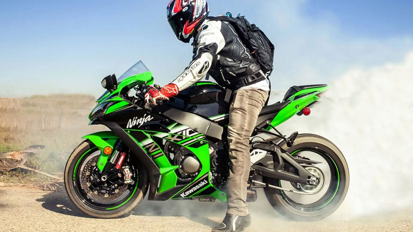 Ξέφυγε από την αστυνομία με πλαστές πινακίδες και τον πιάσανε Online!