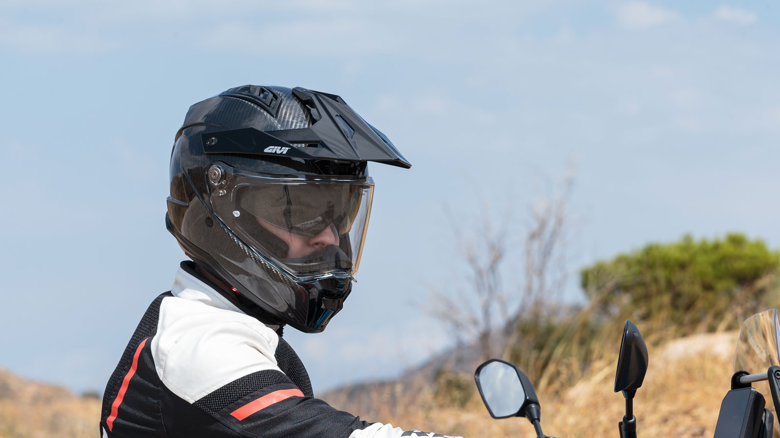 Test Givi H80.1 Carbon: Ελαφρύ Adventure κράνος με εξαιρετική αεροδυναμική Test Givi H80.1 Carbon: Ελαφρύ Adventure κράνος με εξαιρετική αεροδυναμική