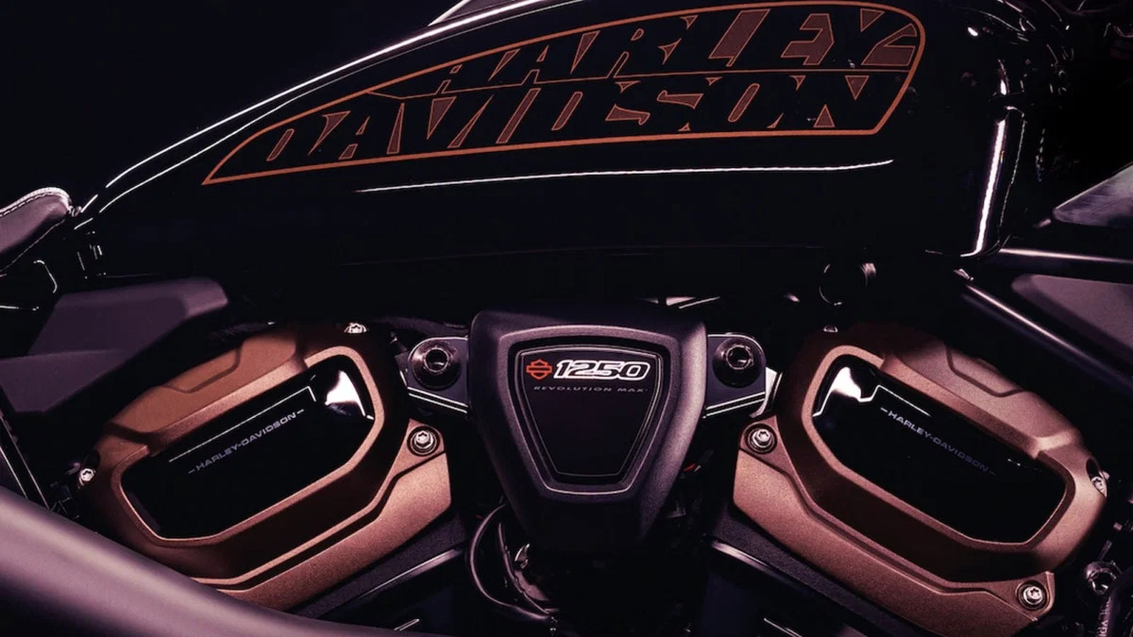 Τα Pan America, Sportster S και Nightster θα κατασκευάζονται ξανά στην Αμερική. Τα Pan America, Sportster S και Nightster θα κατασκευάζονται ξανά στην Αμερική.