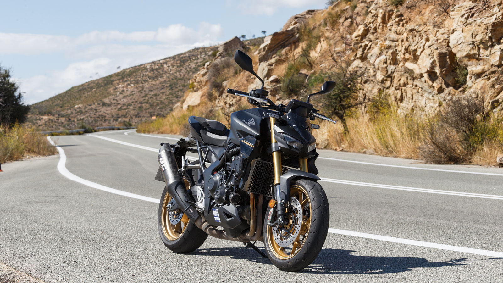 Honda CB1000 Hornet SP - X-Hornet η Μεταλλαγμένη  Test