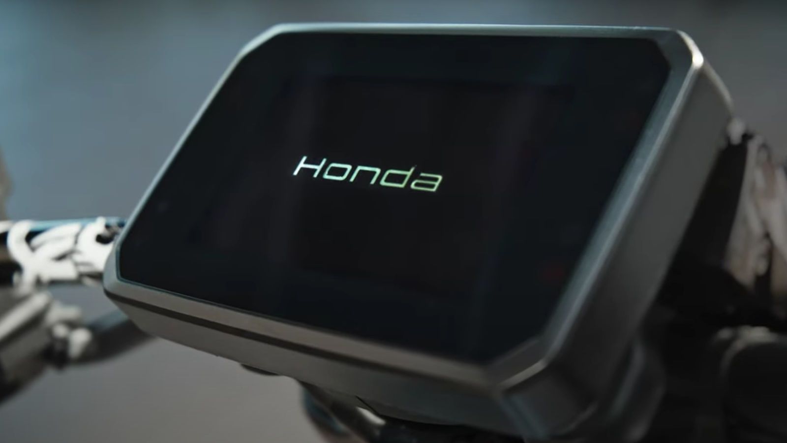 Η Honda ετοιμάζεται να αποκαλύψει την EV-FUN, μια νέα ηλεκτρική μοτοσυκλέτα με εμφανείς αναφορές σε naked μοντέλα μεσαίου κυβισμού Η Honda ετοιμάζεται να αποκαλύψει την EV-FUN, μια νέα ηλεκτρική μοτοσυκλέτα με εμφανείς αναφορές σε naked μοντέλα μεσαίου κυβισμού