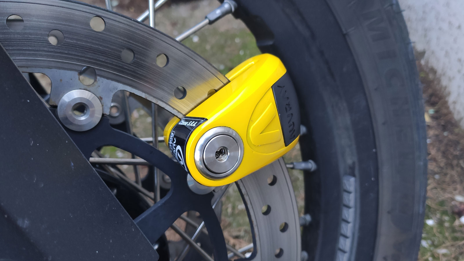 Auvray B lock 10: Κλειδαριά δισκοφρένου με συναγερμό Auvray B lock 10: Κλειδαριά δισκοφρένου με συναγερμό