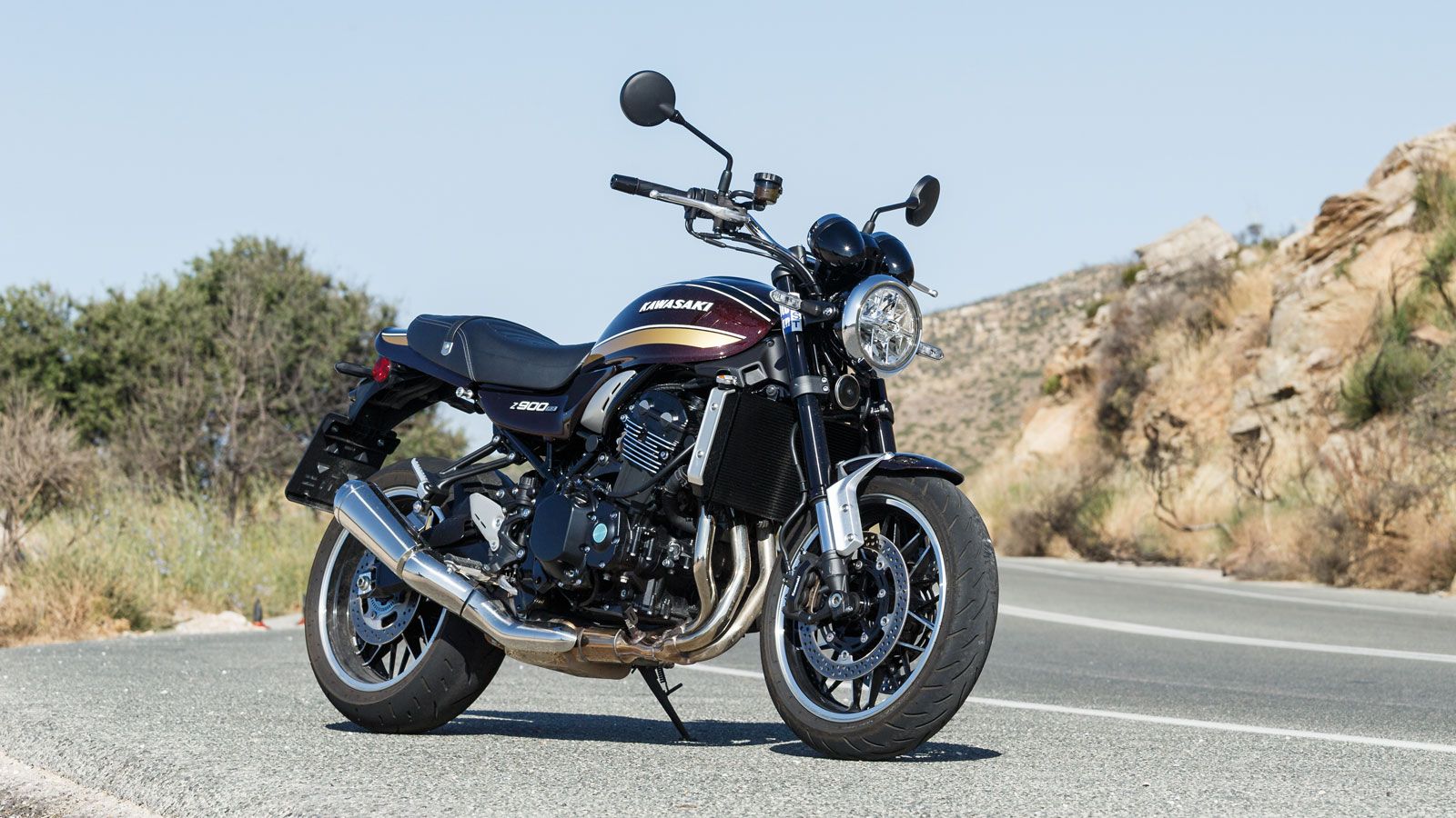 Με το Z900 RS η Kawasaki μας έδειξε ήδη από το 2017, ότι μπορεί με απόλυτη επιτυχία να φέρει εις πέρας το έργο αναβίωσης ενός βαρυσήμαντου μοντέλου σαν το Ζ1. 