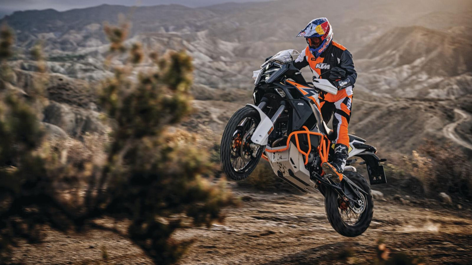 KTM 1390 Super Adventure 2026: Ανακοινώθηκαν οι τιμές στην Ελλάδα για όλες τις εκδόσεις 
