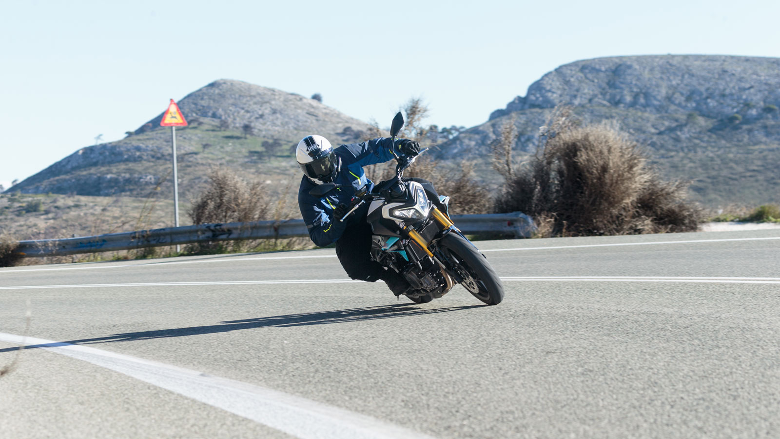 Το Morbidelli F352 έρχεται να τοποθετηθεί δυναμικά σε μία από τις πιο ανταγωνιστικές κατηγορίες της αγοράς, προσφέροντας ένα πακέτο που δύσκολα αγνοείται. 